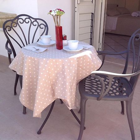 B&B A Casa Di Amici 지아르디니낙소스 외부 사진