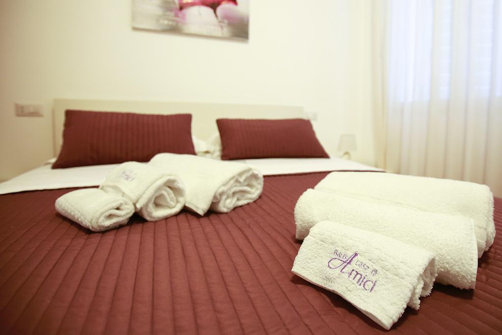B&B A Casa Di Amici 지아르디니낙소스 외부 사진