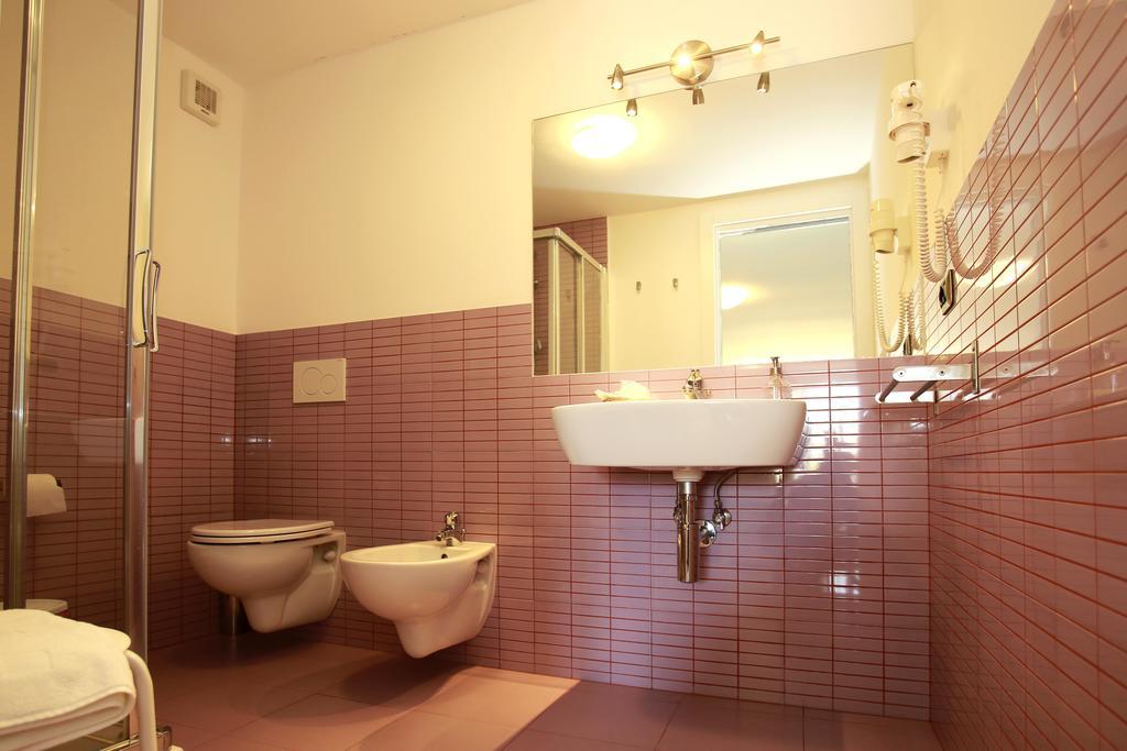 B&B A Casa Di Amici 지아르디니낙소스 외부 사진