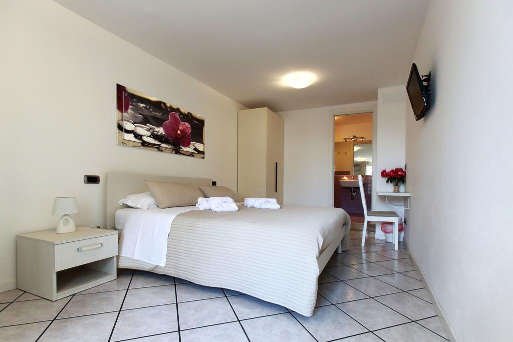B&B A Casa Di Amici 지아르디니낙소스 외부 사진