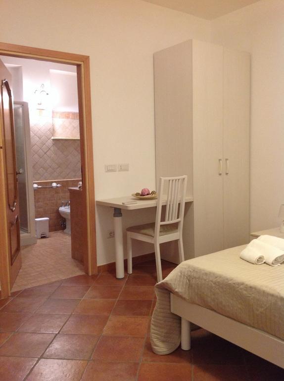 B&B A Casa Di Amici 지아르디니낙소스 외부 사진