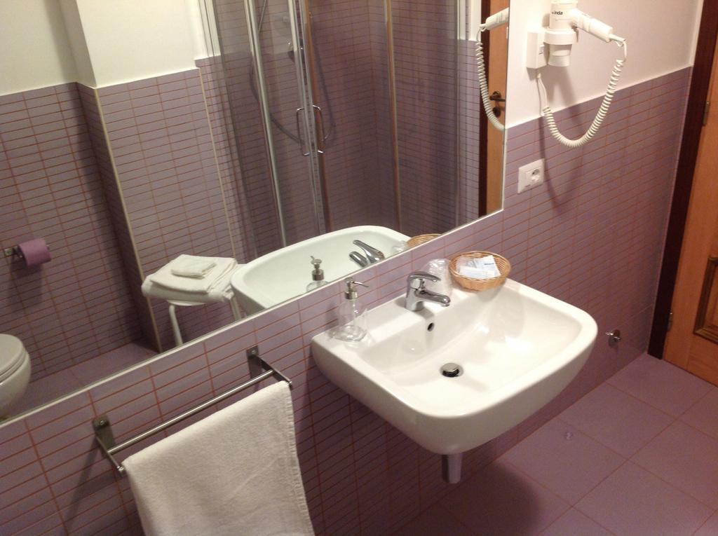 B&B A Casa Di Amici 지아르디니낙소스 외부 사진